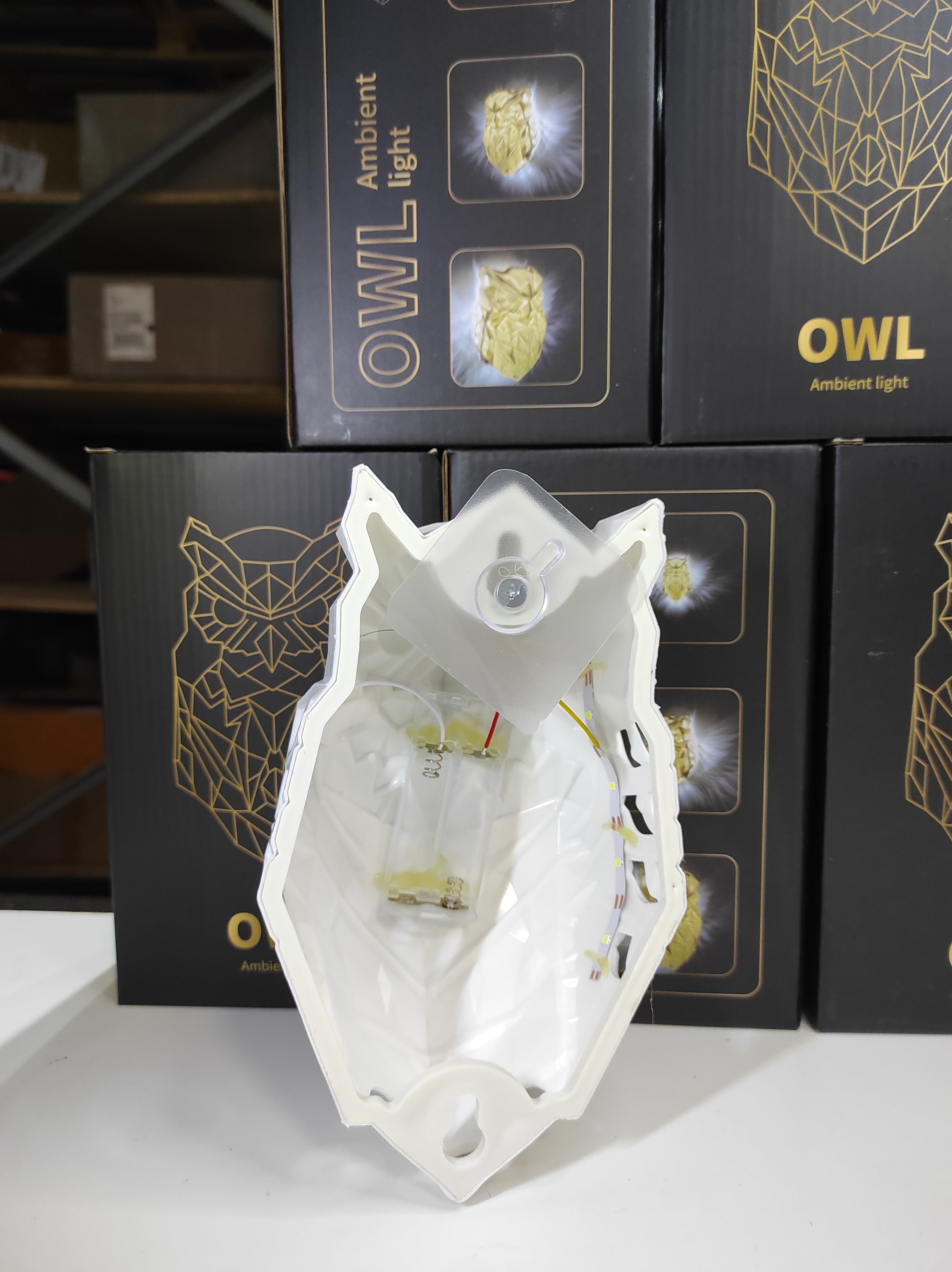 lámpara de pared con impresión 3D de resina búho