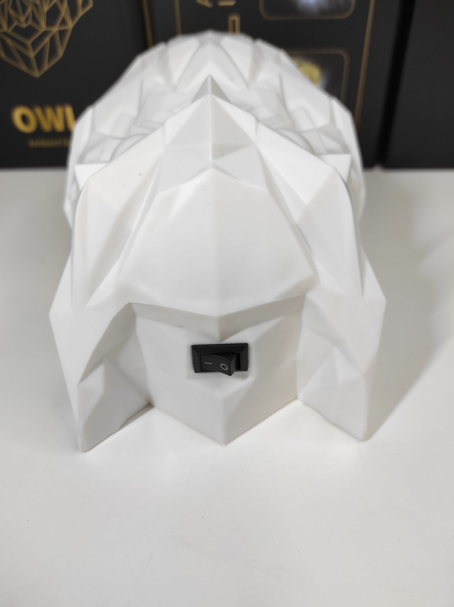 lámpara de pared con impresión 3D de resina búho